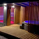 Jaktstuga M-mazuria Letniskowe Caloroczne Mazury Gizycko - Z Sauna I Jacuzzi *